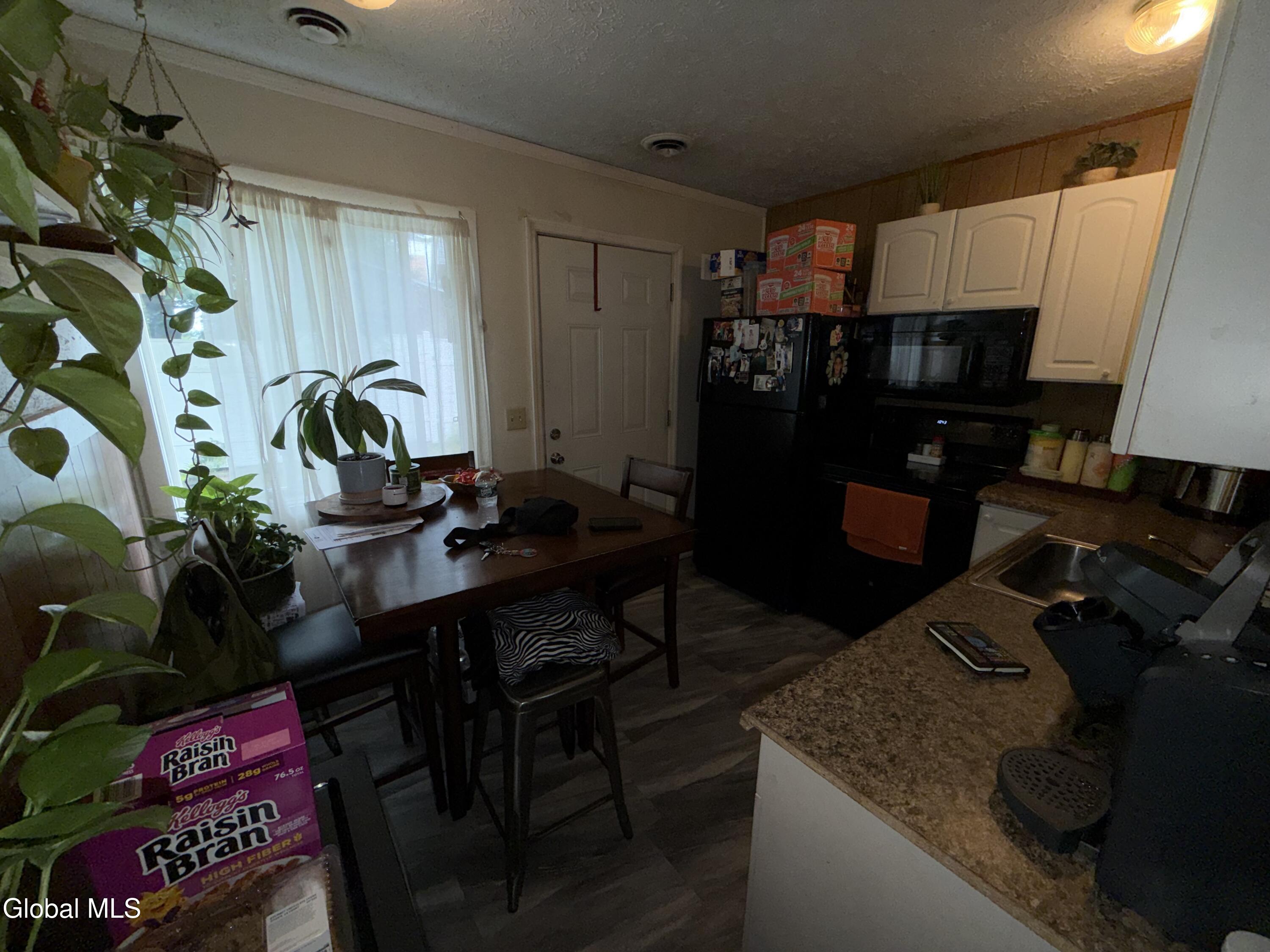 124 Mann Avenue Troy NY 12180