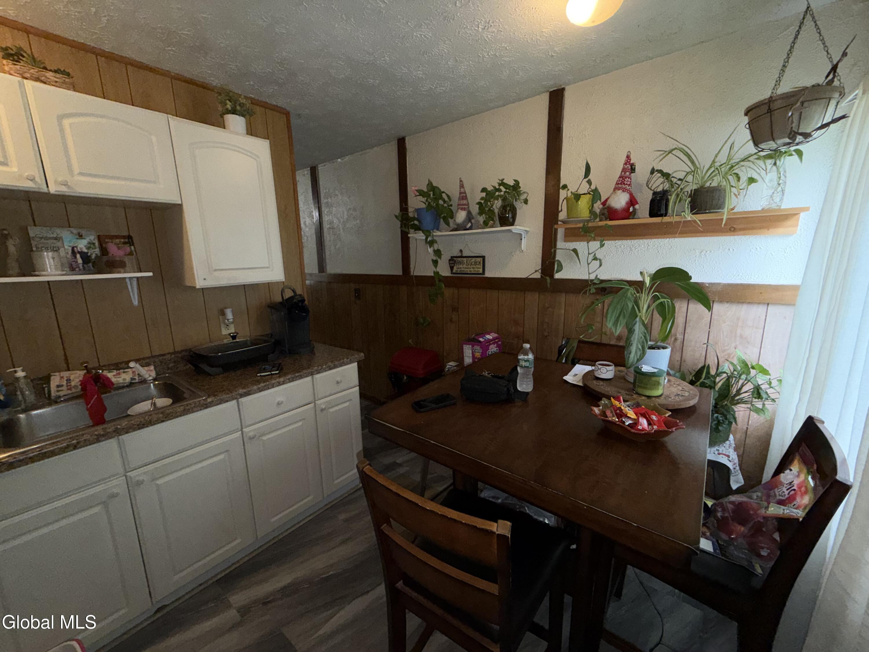 124 Mann Avenue Troy NY 12180
