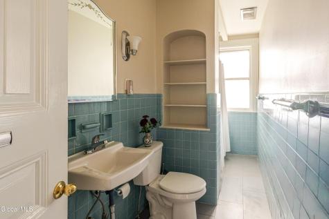 437 E Allen Street Hudson NY 12534