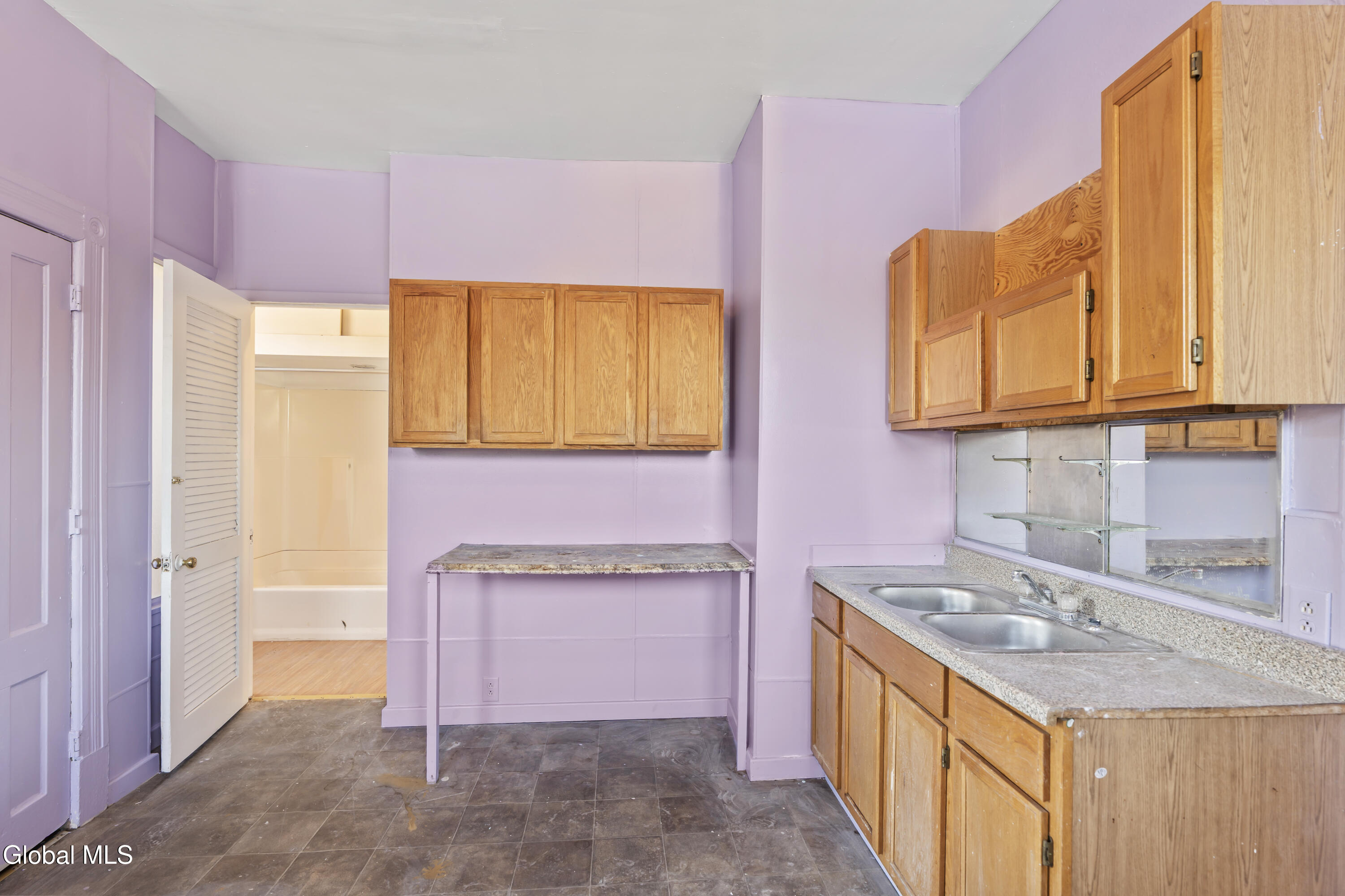 3076 6th Avenue Troy NY 12180