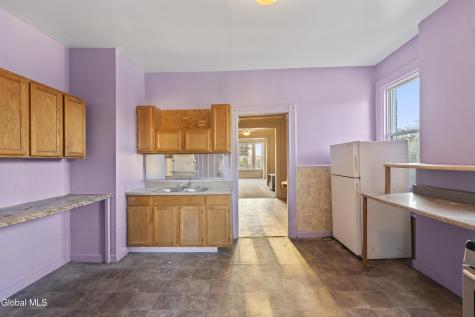 3076 6th Avenue Troy NY 12180