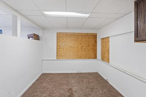 3076 6th Avenue Troy NY 12180