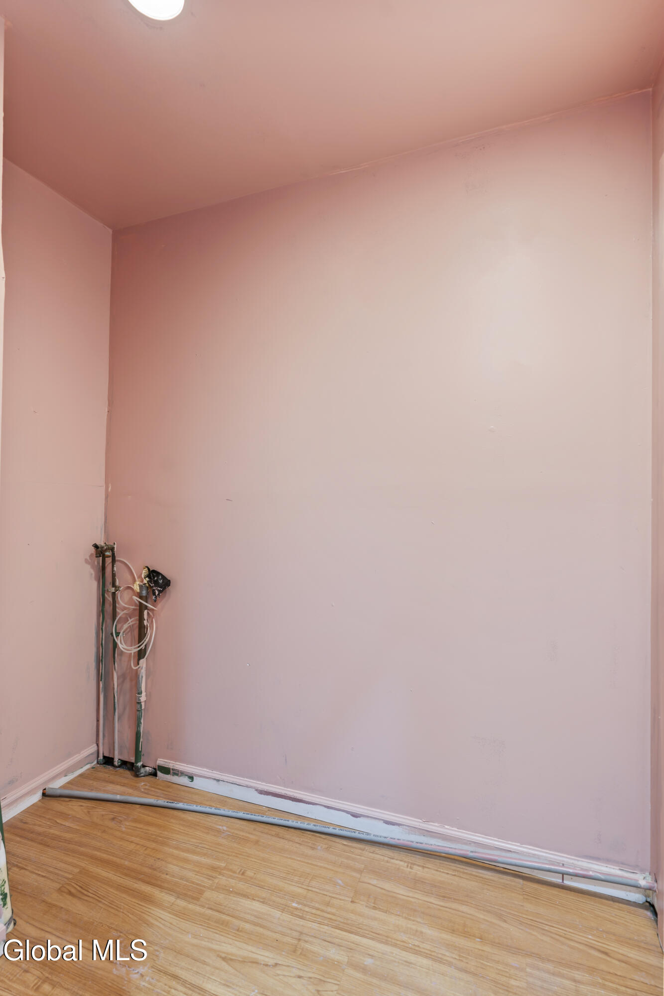 3076 6th Avenue Troy NY 12180