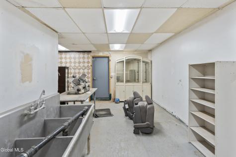 3076 6th Avenue Troy NY 12180