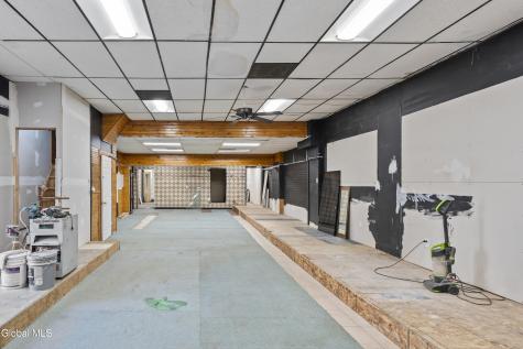 3076 6th Avenue Troy NY 12180