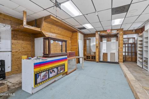 3076 6th Avenue Troy NY 12180
