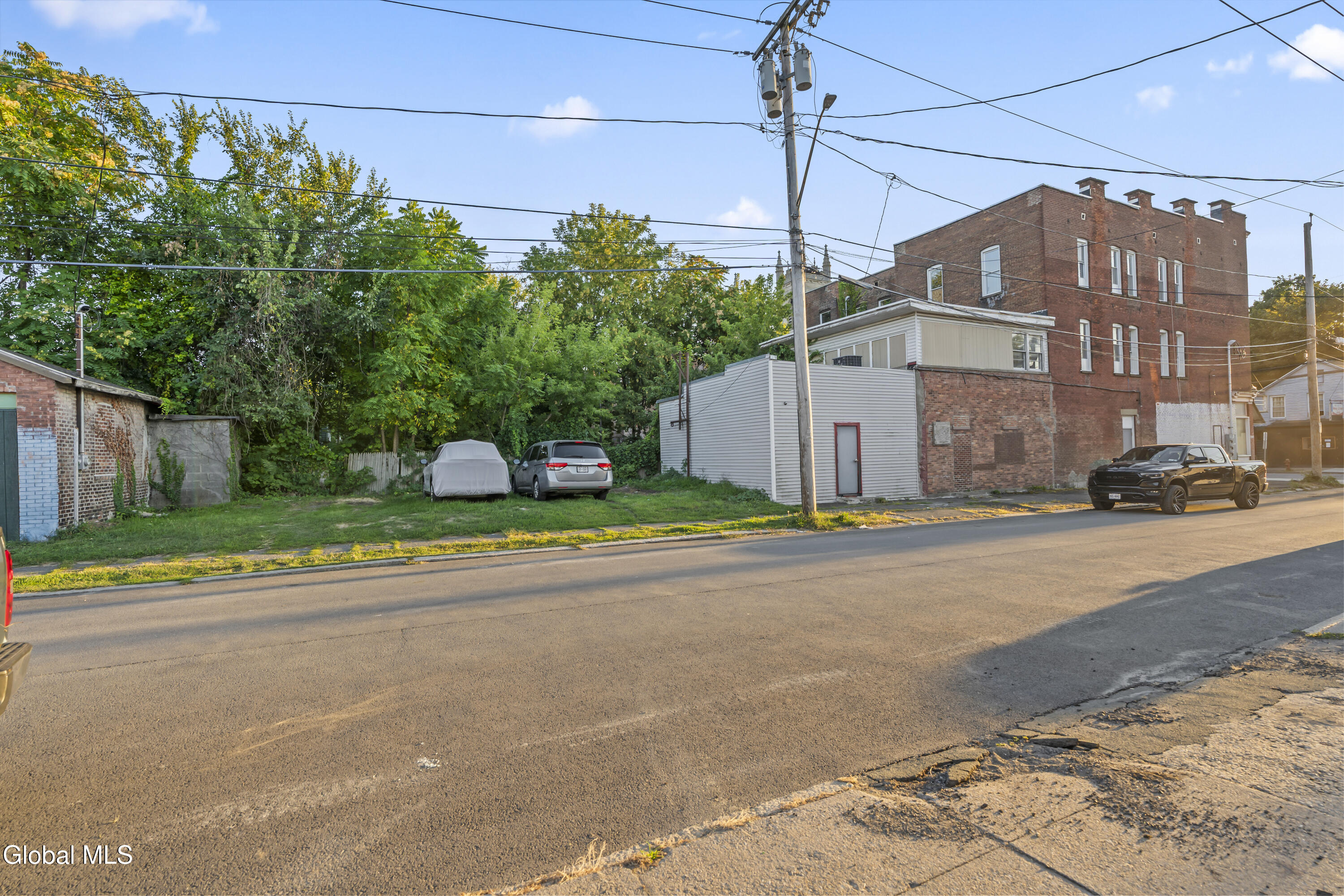 3076 6th Avenue Troy NY 12180