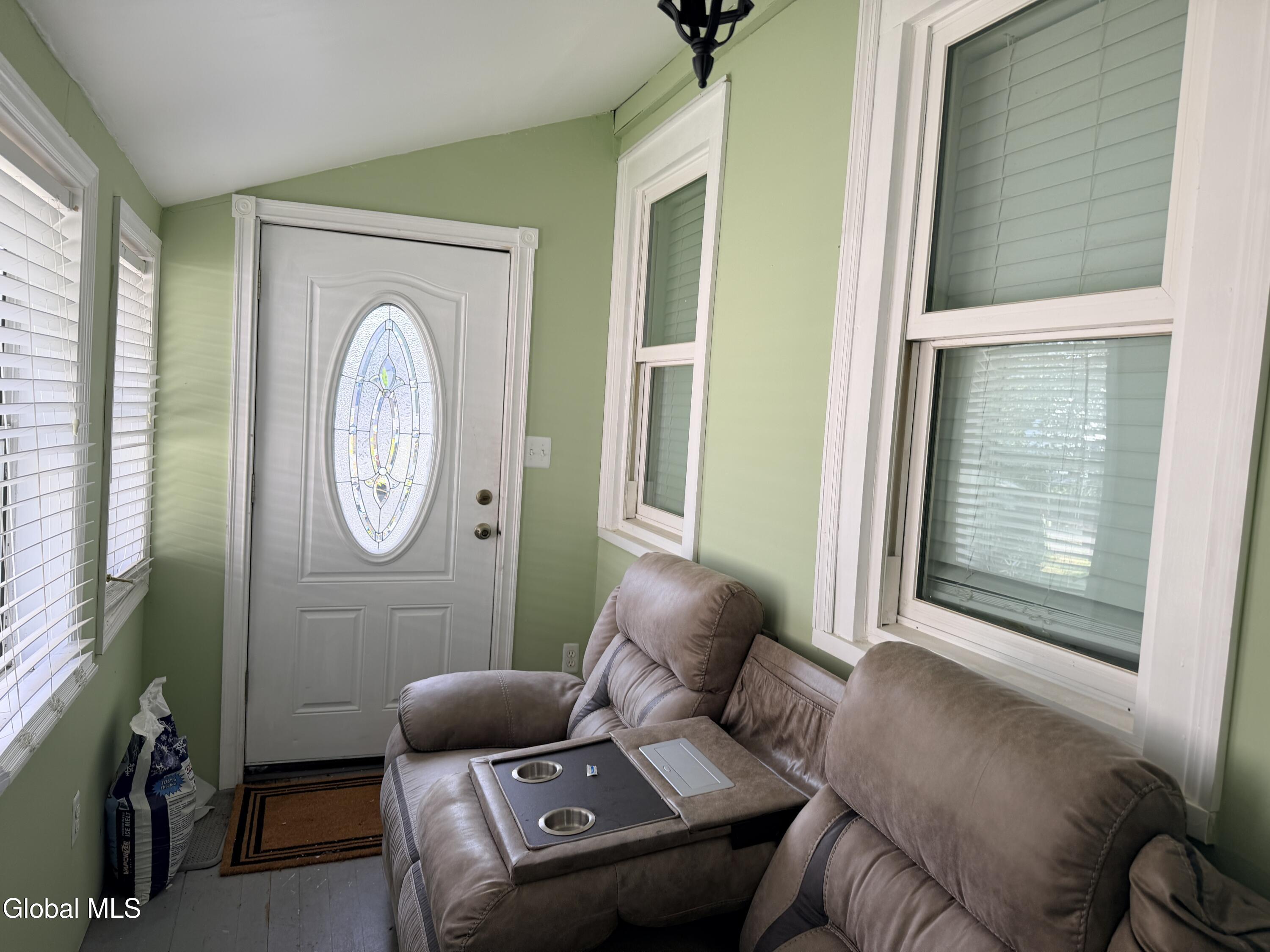 19 Glen Avenue Watervliet NY 12189