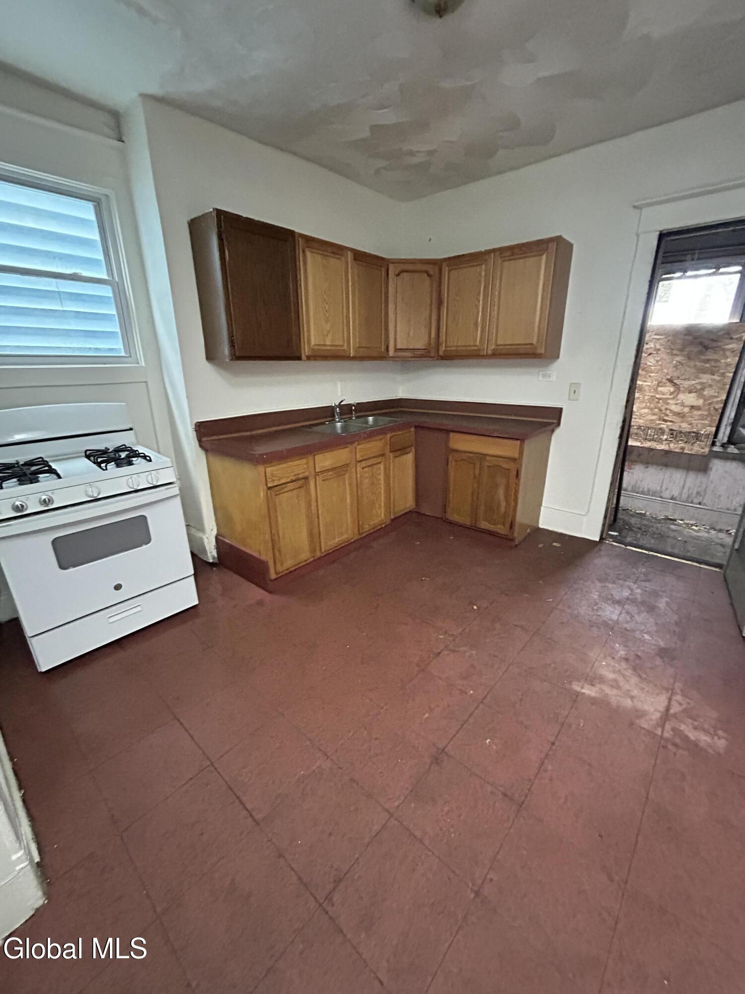 322 Orange Street Albany NY 12201