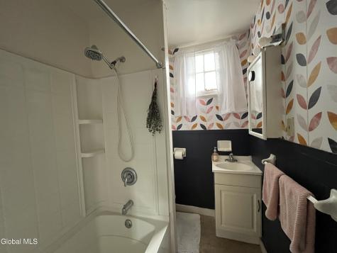 225 Green Street Schenectady NY 12305