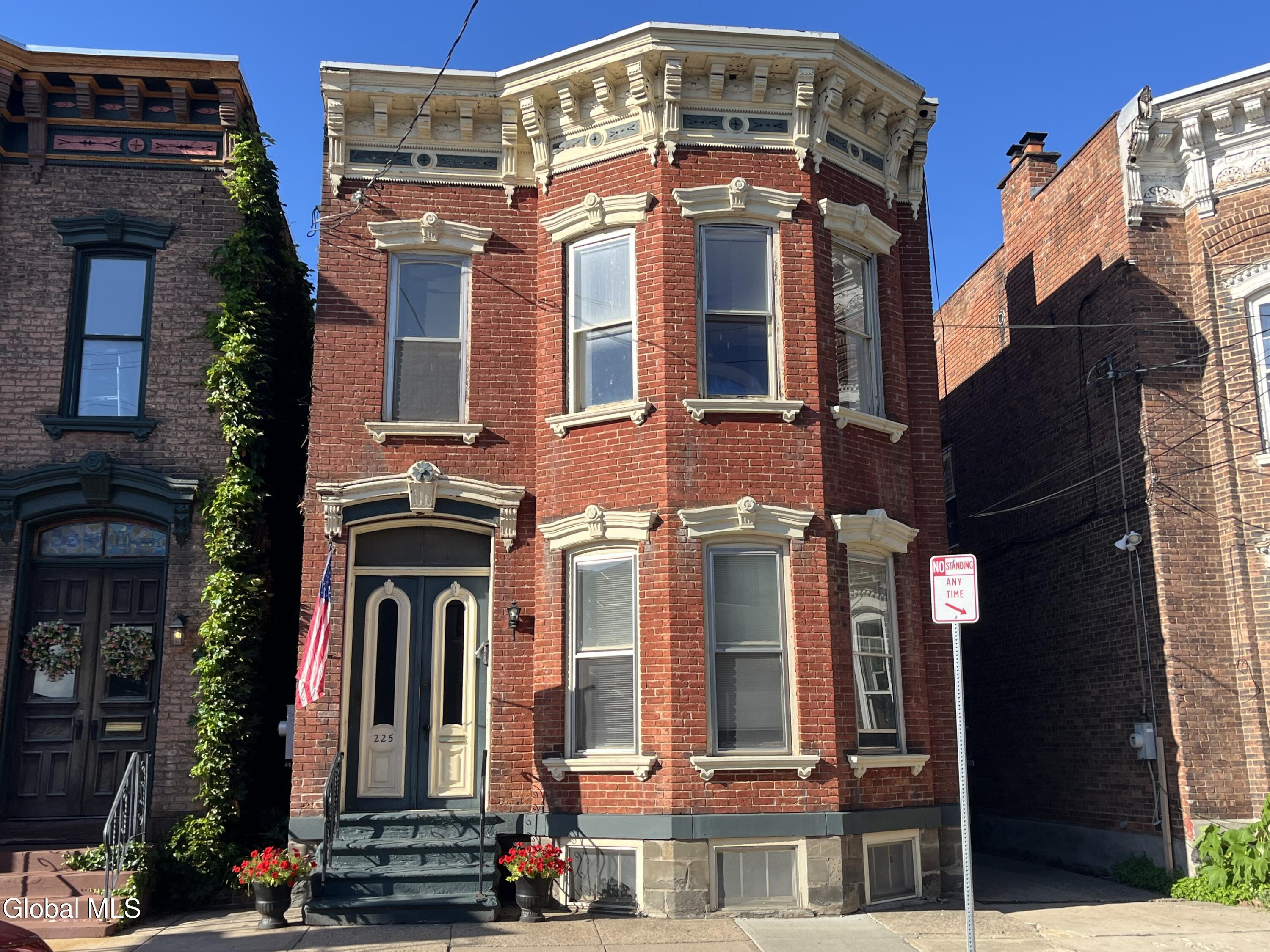 225 Green Street Schenectady NY 12305