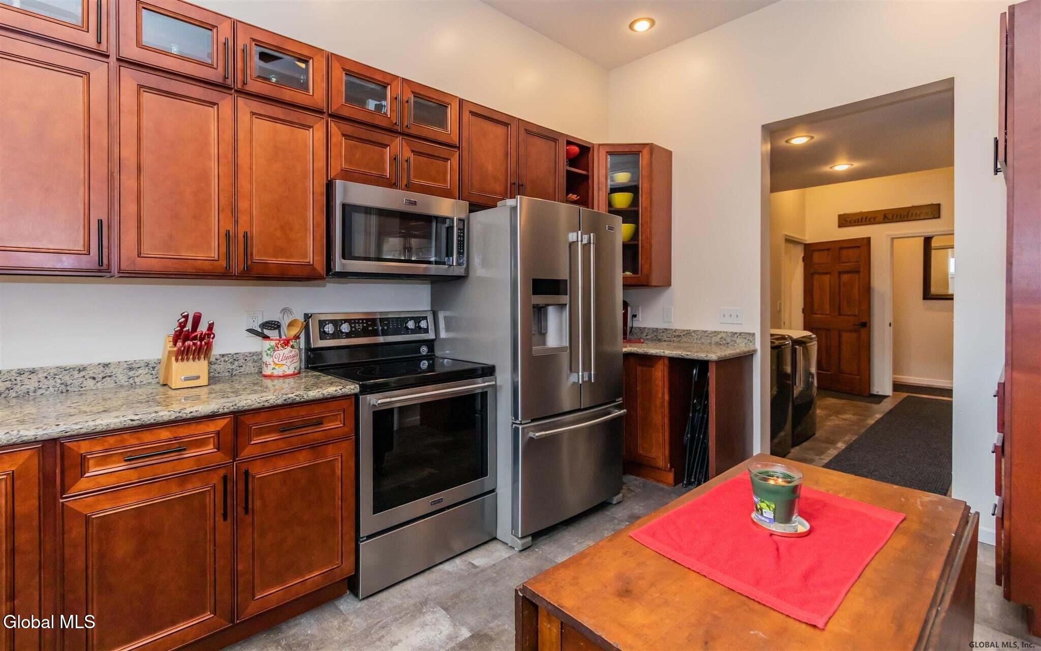 23 S William Street Johnstown NY 12095