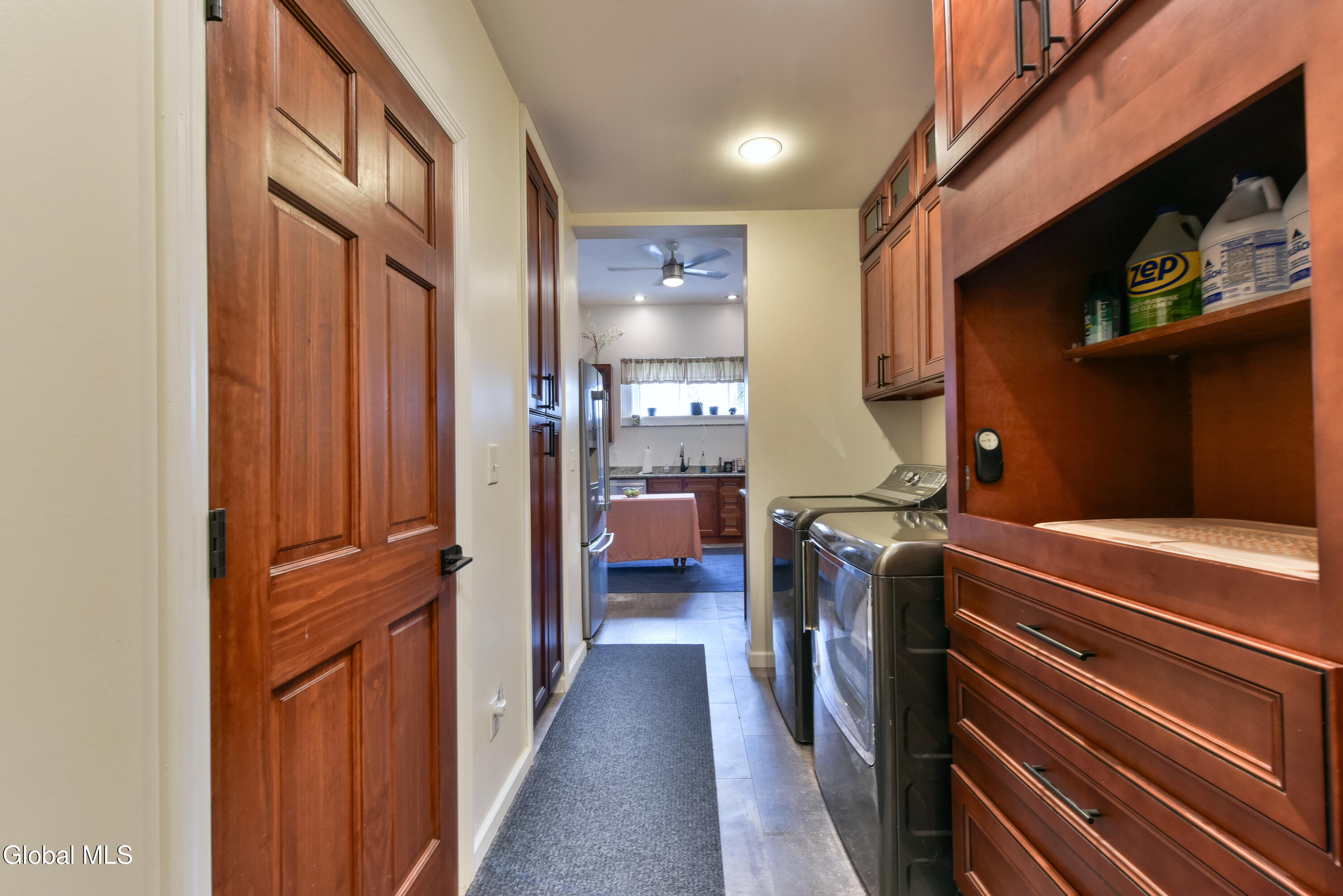 23 S William Street Johnstown NY 12095
