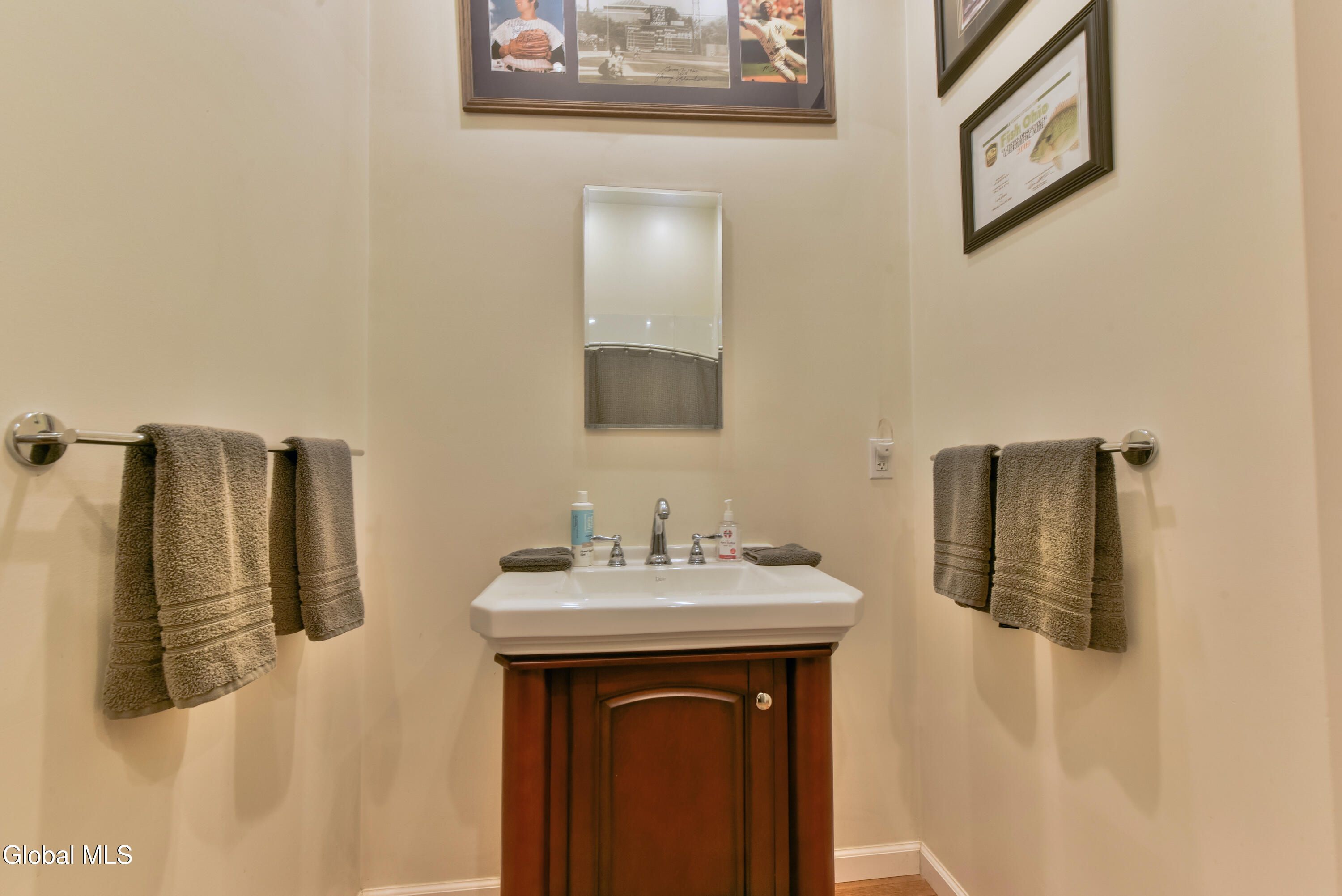 23 S William Street Johnstown NY 12095