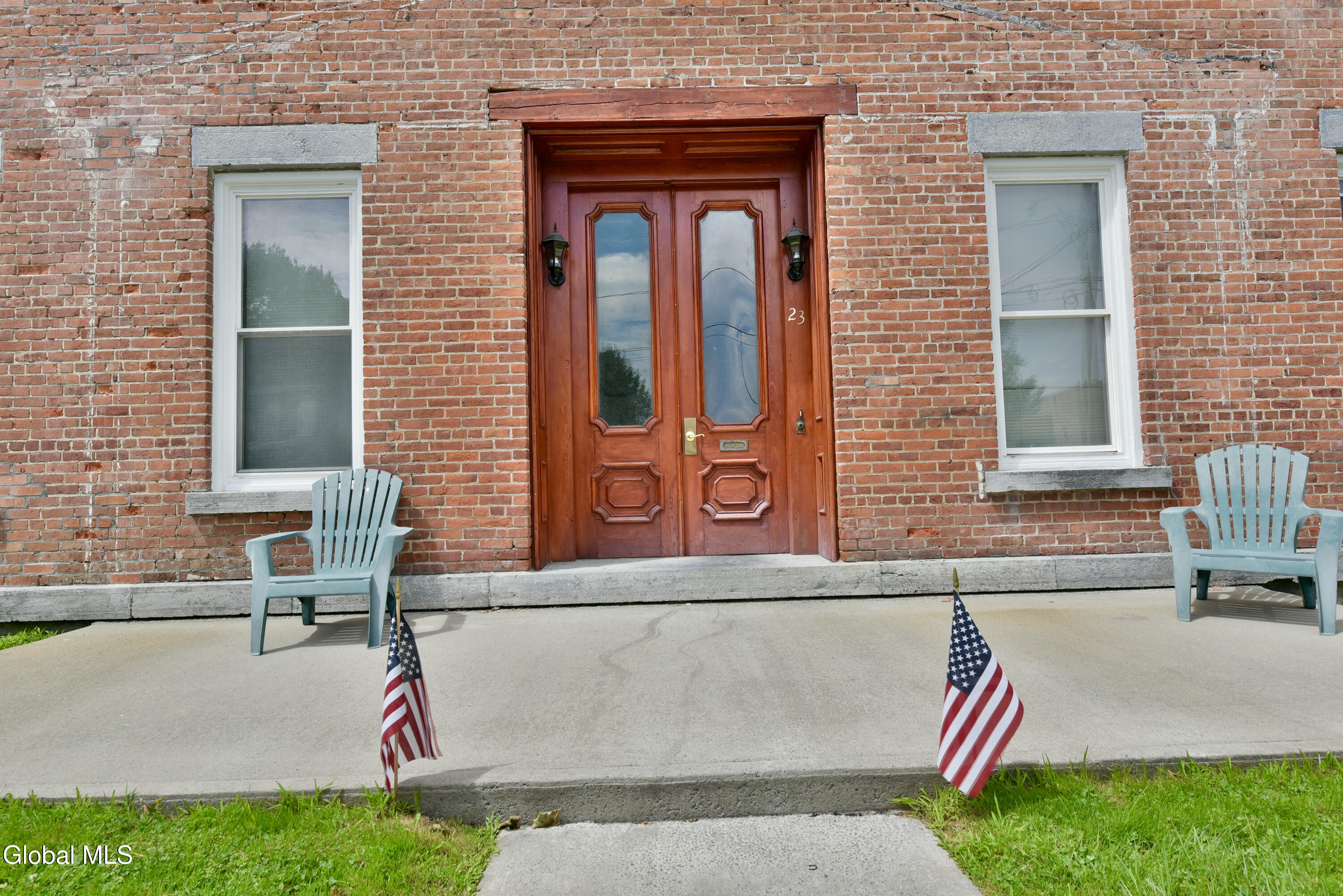 23 S William Street Johnstown NY 12095