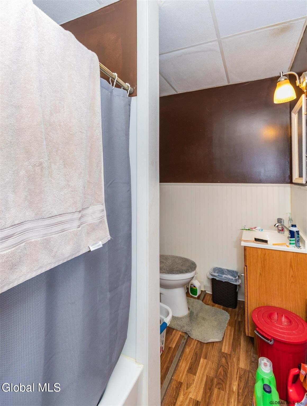 23 S William Street Johnstown NY 12095