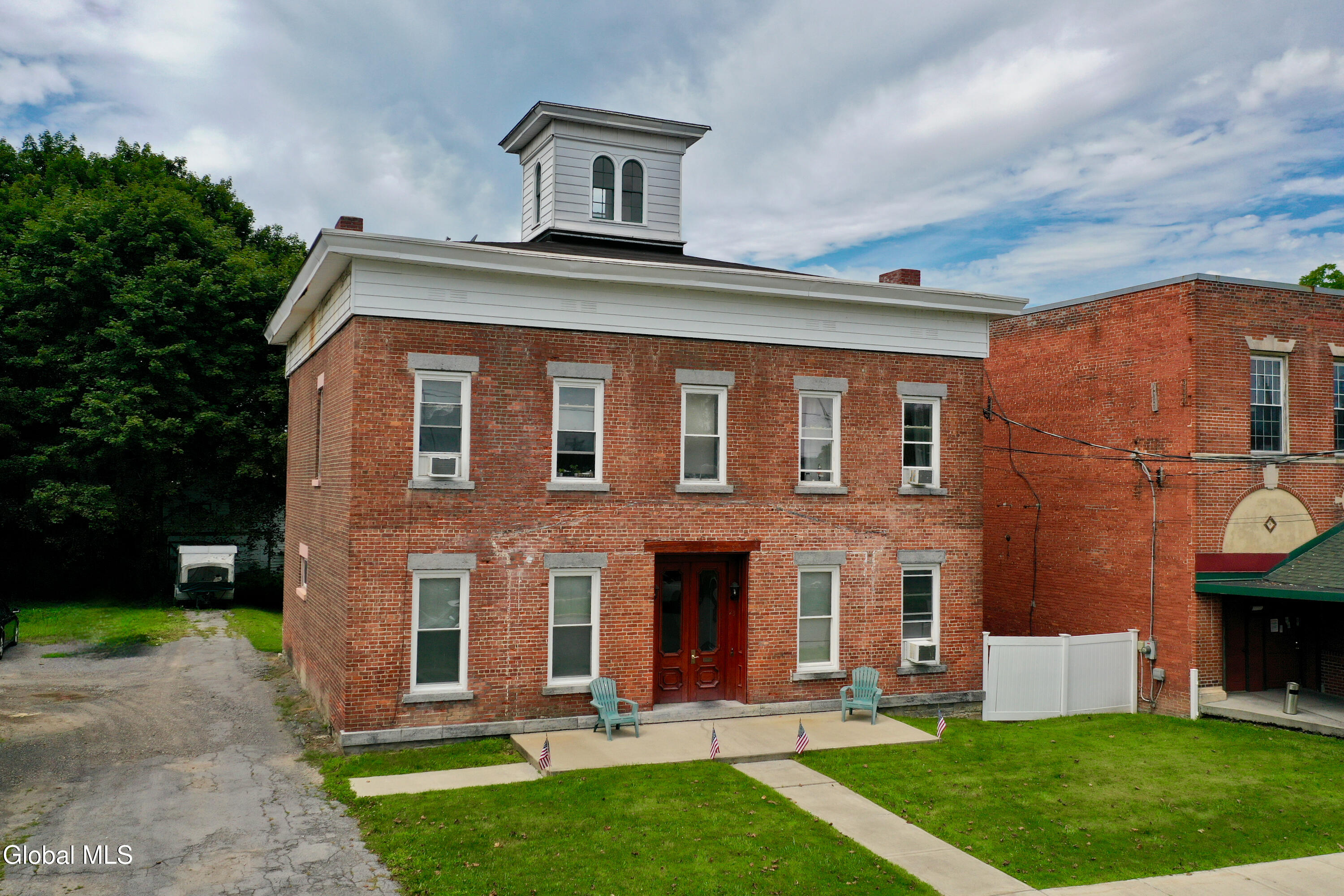 23 S William Street Johnstown NY 12095