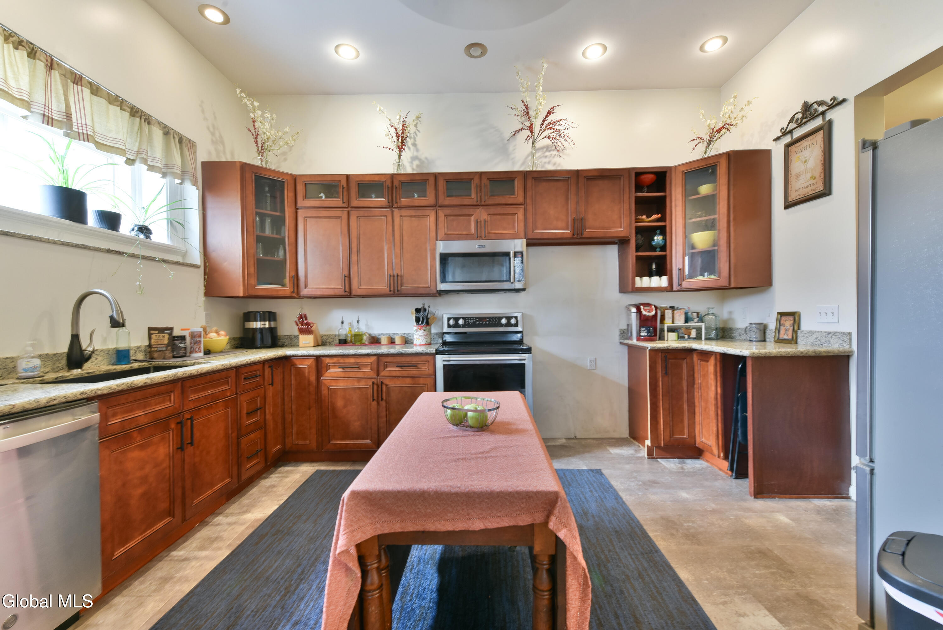 23 S William Street Johnstown NY 12095