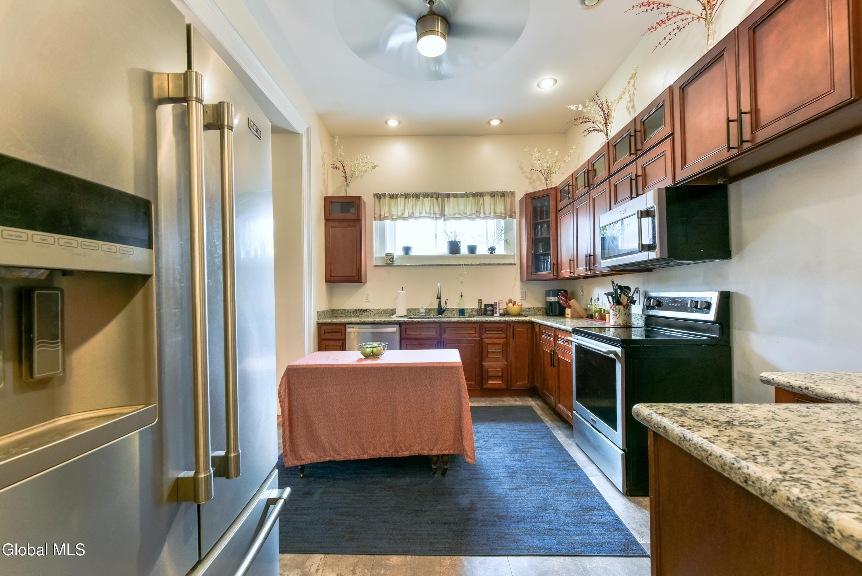 23 S William Street Johnstown NY 12095