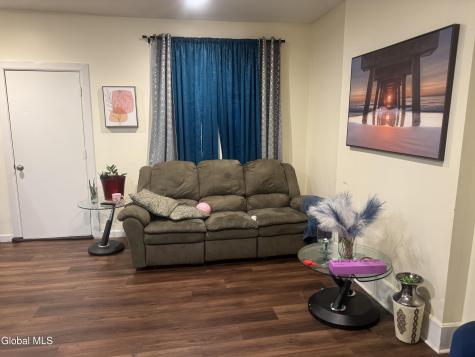144 Broad Street Albany NY 12202