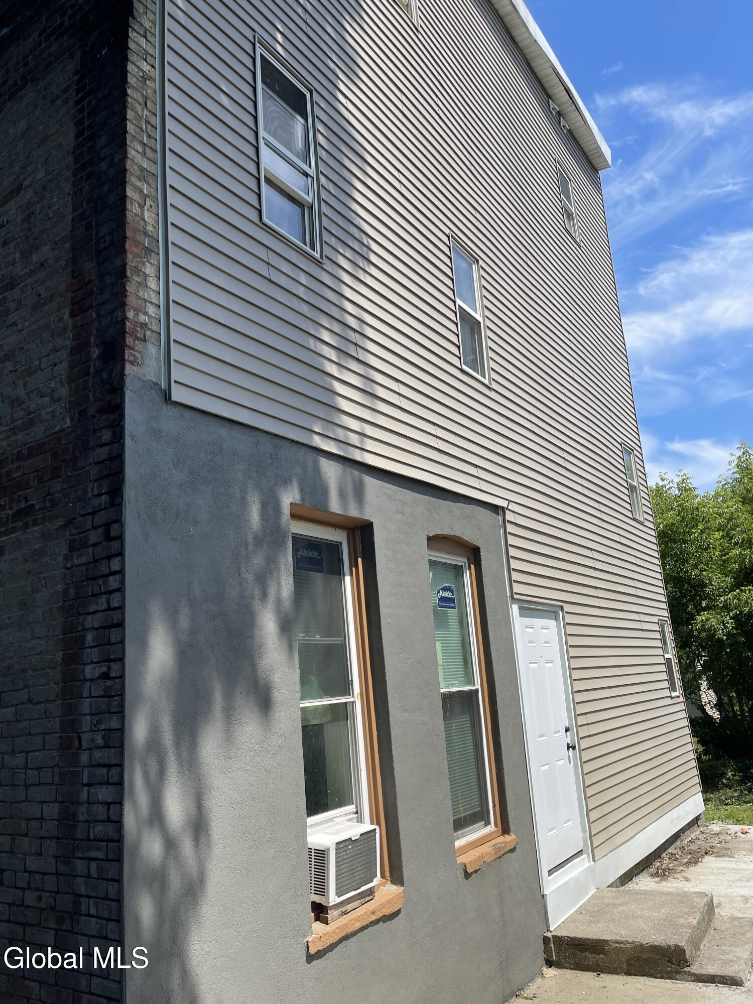 144 Broad Street Albany NY 12202
