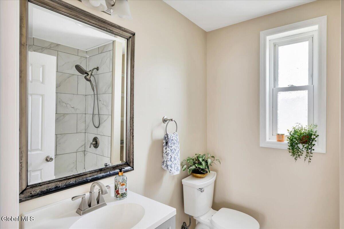 56 Cohoes Road Watervliet NY 12189