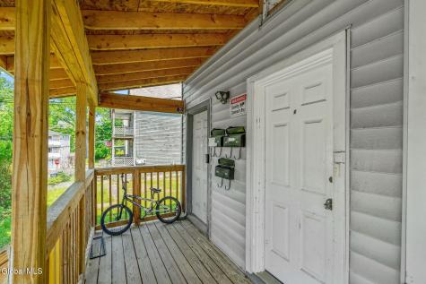 815 Davis Terrace Schenectady NY 12303