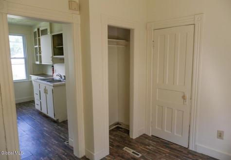 815 Davis Terrace Schenectady NY 12303