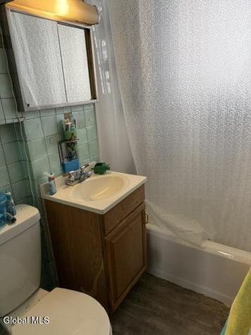 215 23rd Street Watervliet NY 12189