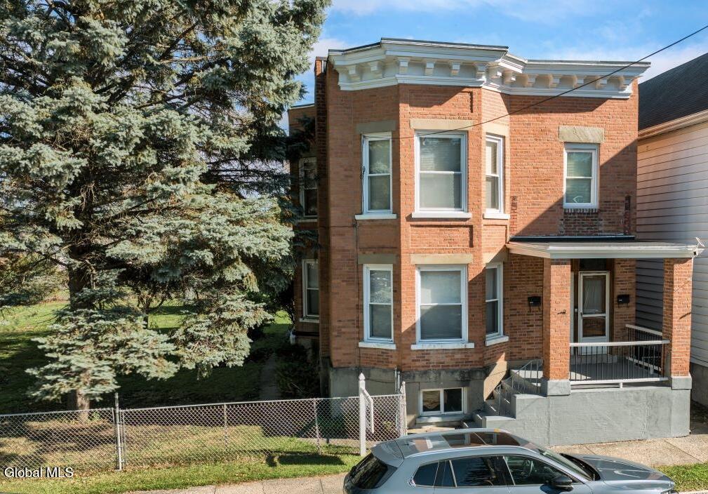 2318 9th Avenue Watervliet NY 12189