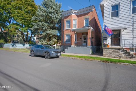 2318 9th Avenue Watervliet NY 12189