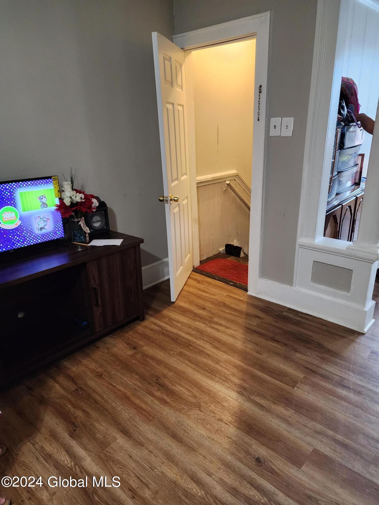 242 4th Street Troy NY 12180