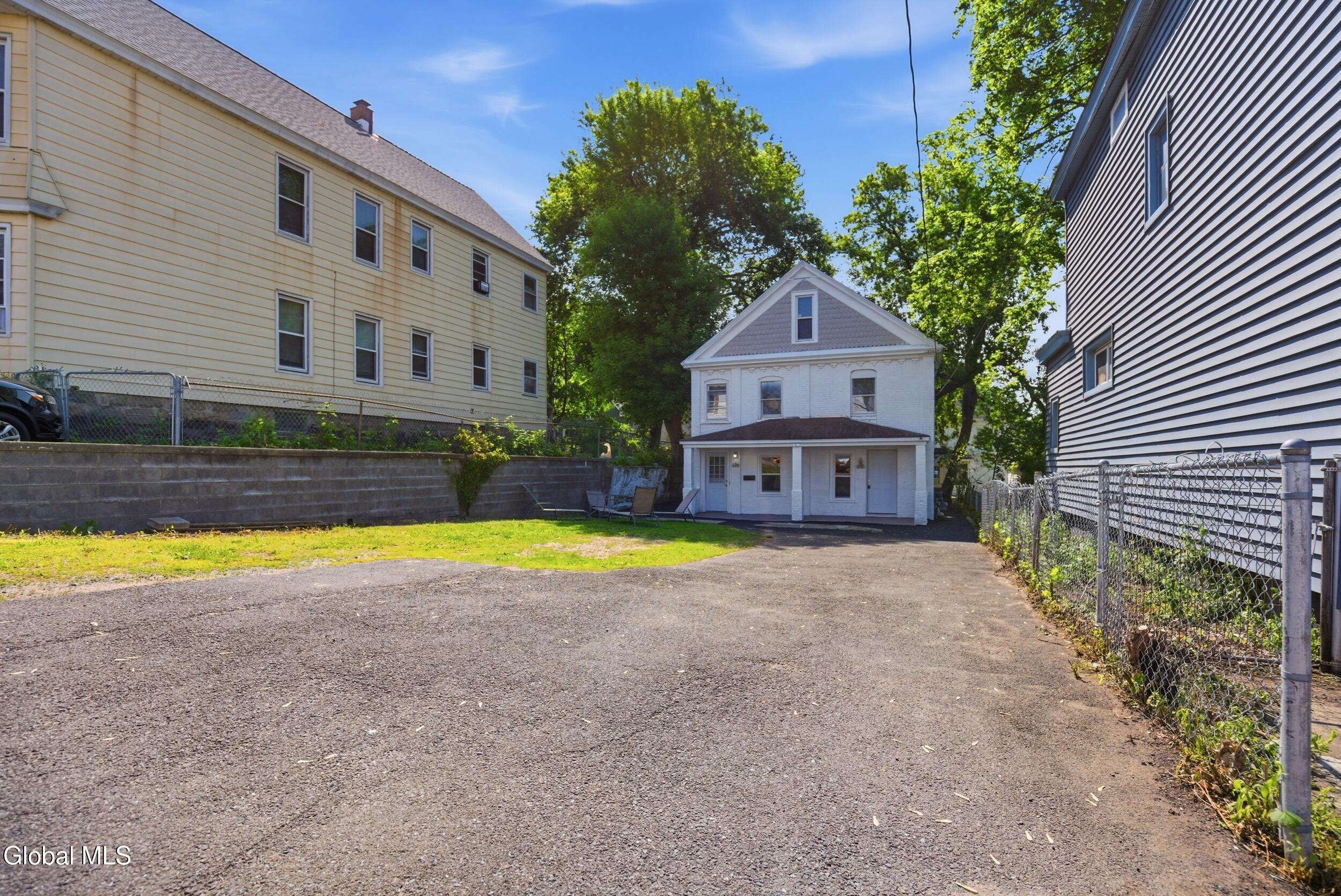 118 Robinson Street Schenectady NY 12304