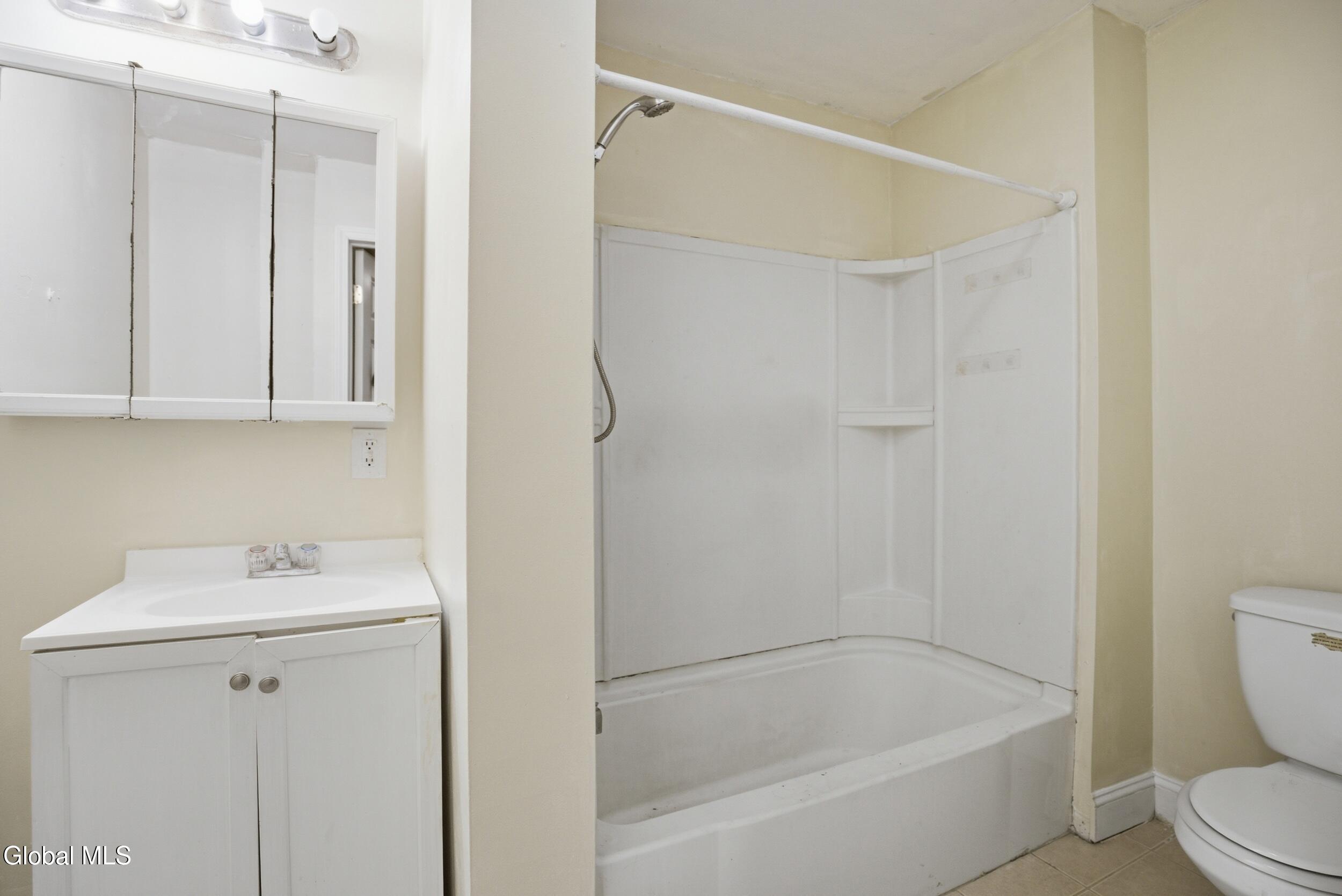 118 Robinson Street Schenectady NY 12304