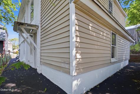 118 Robinson Street Schenectady NY 12304