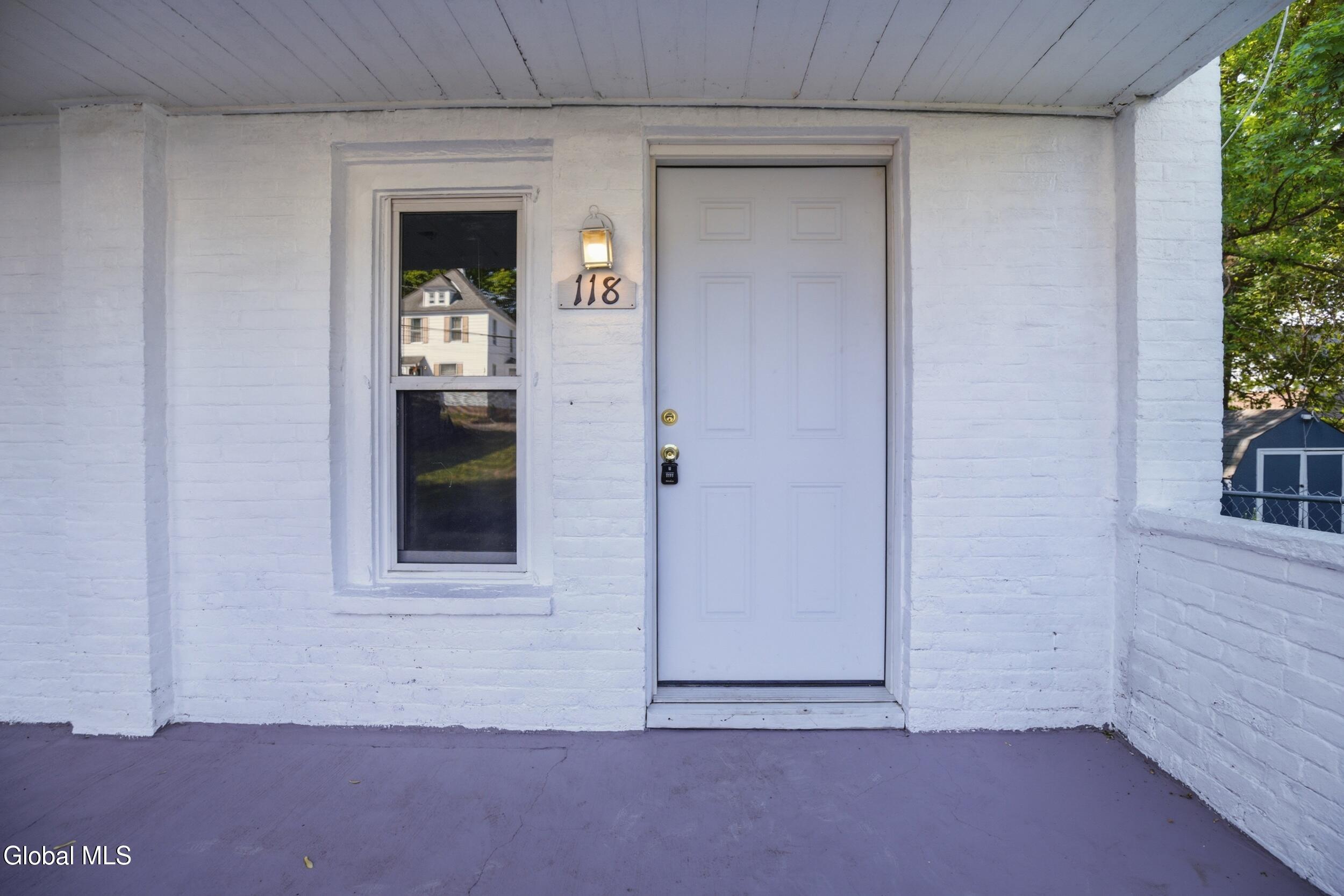 118 Robinson Street Schenectady NY 12304