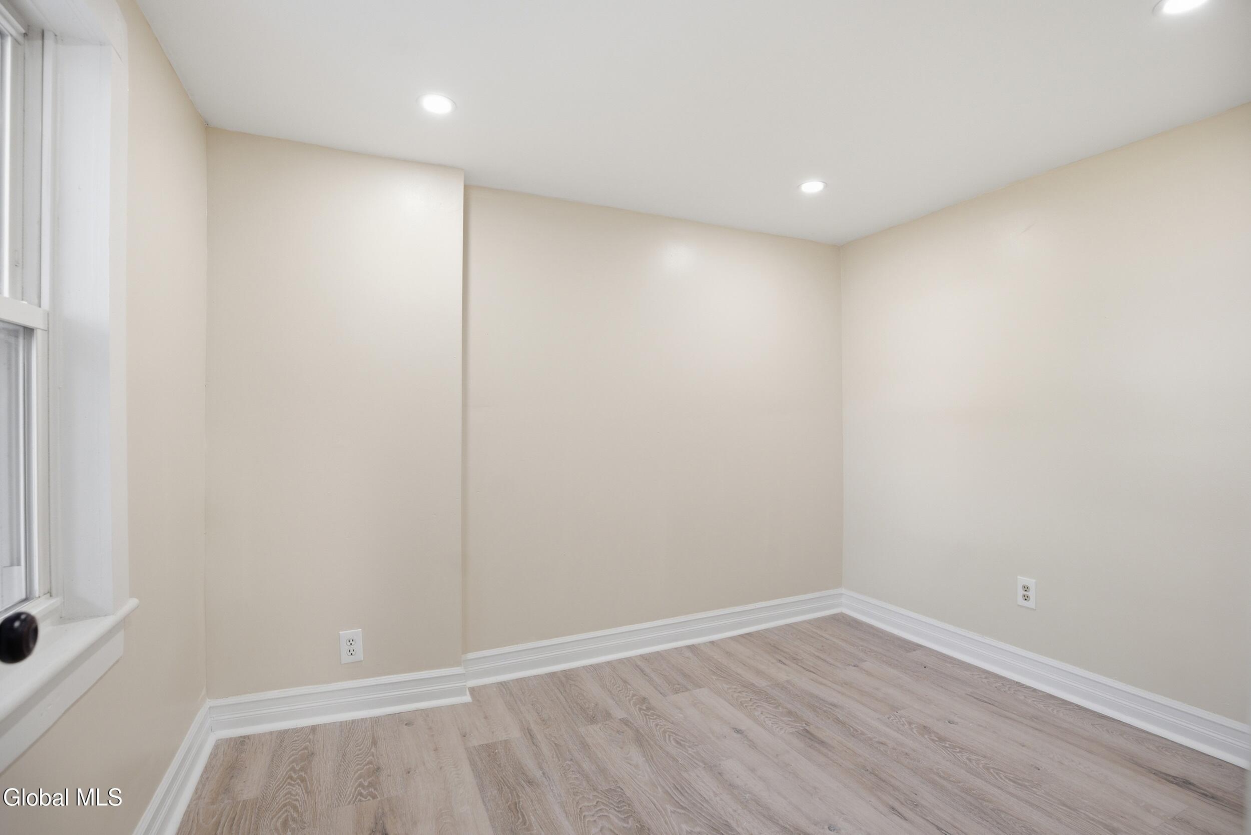 118 Robinson Street Schenectady NY 12304