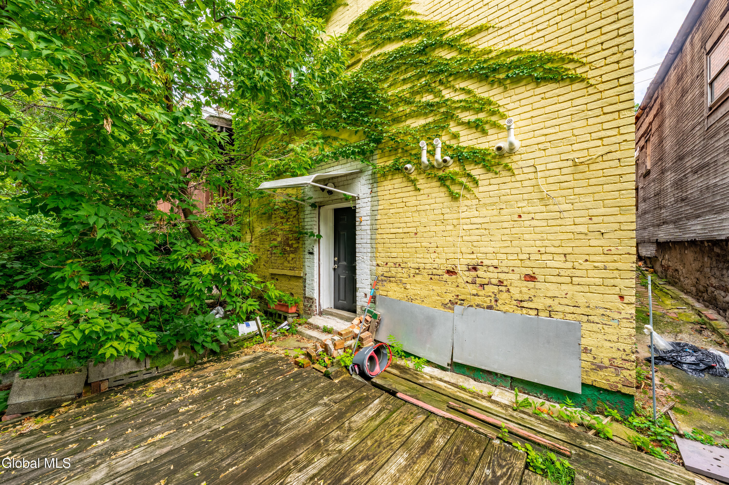 329 9th Street Troy NY 12180