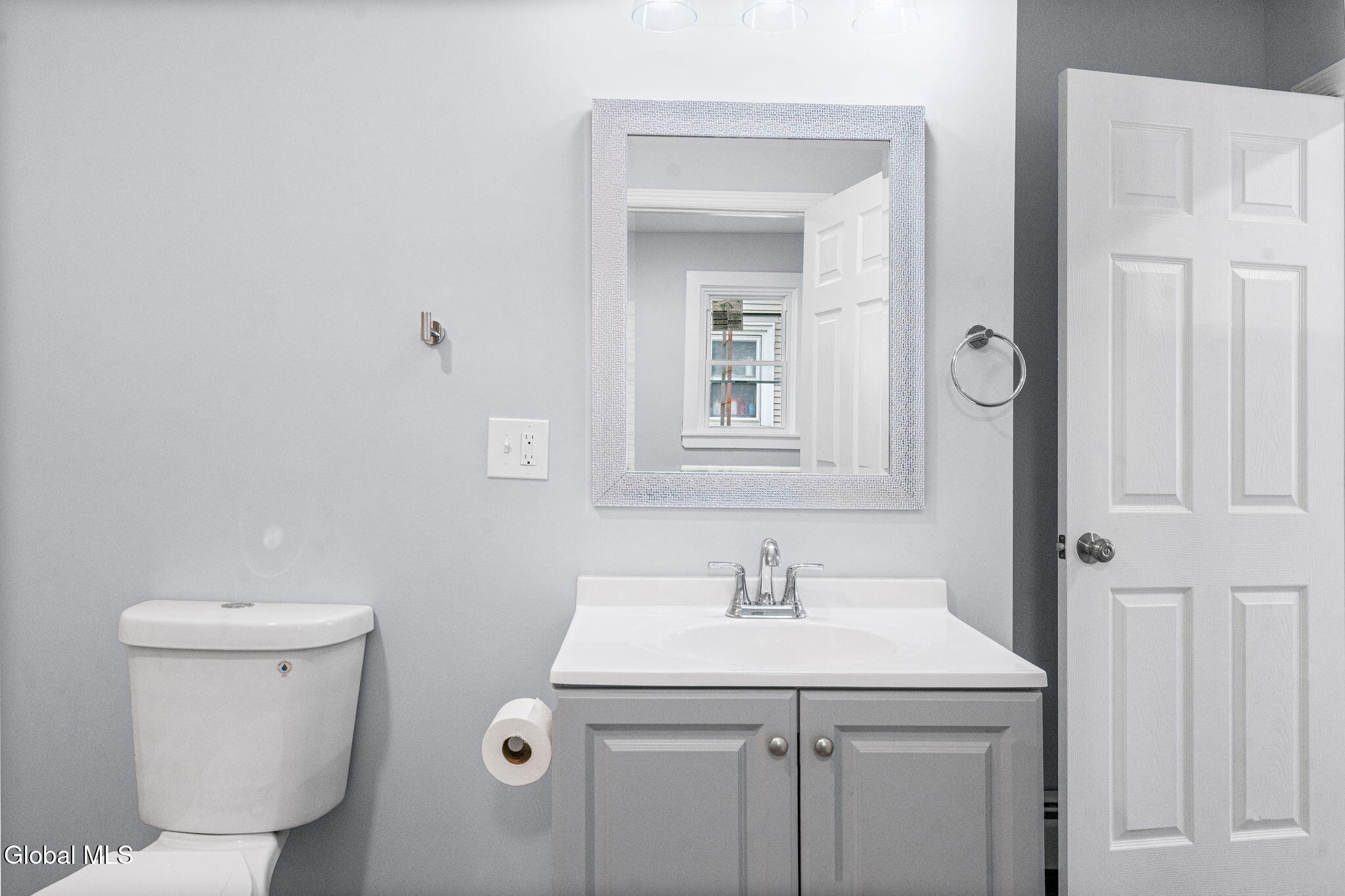 27 W Notre Dame Street Glens Falls NY 12801