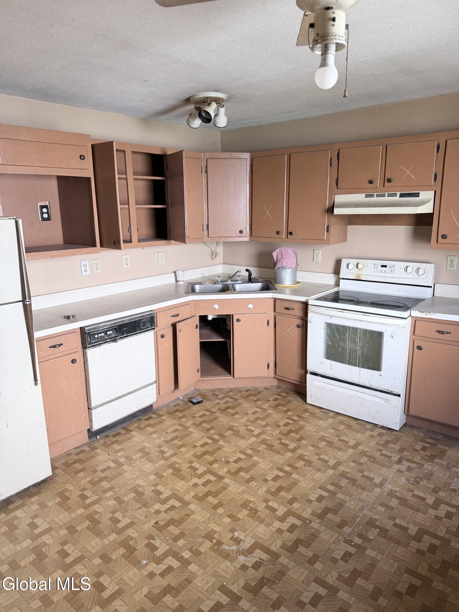 28 Pine Street Granville NY 12832
