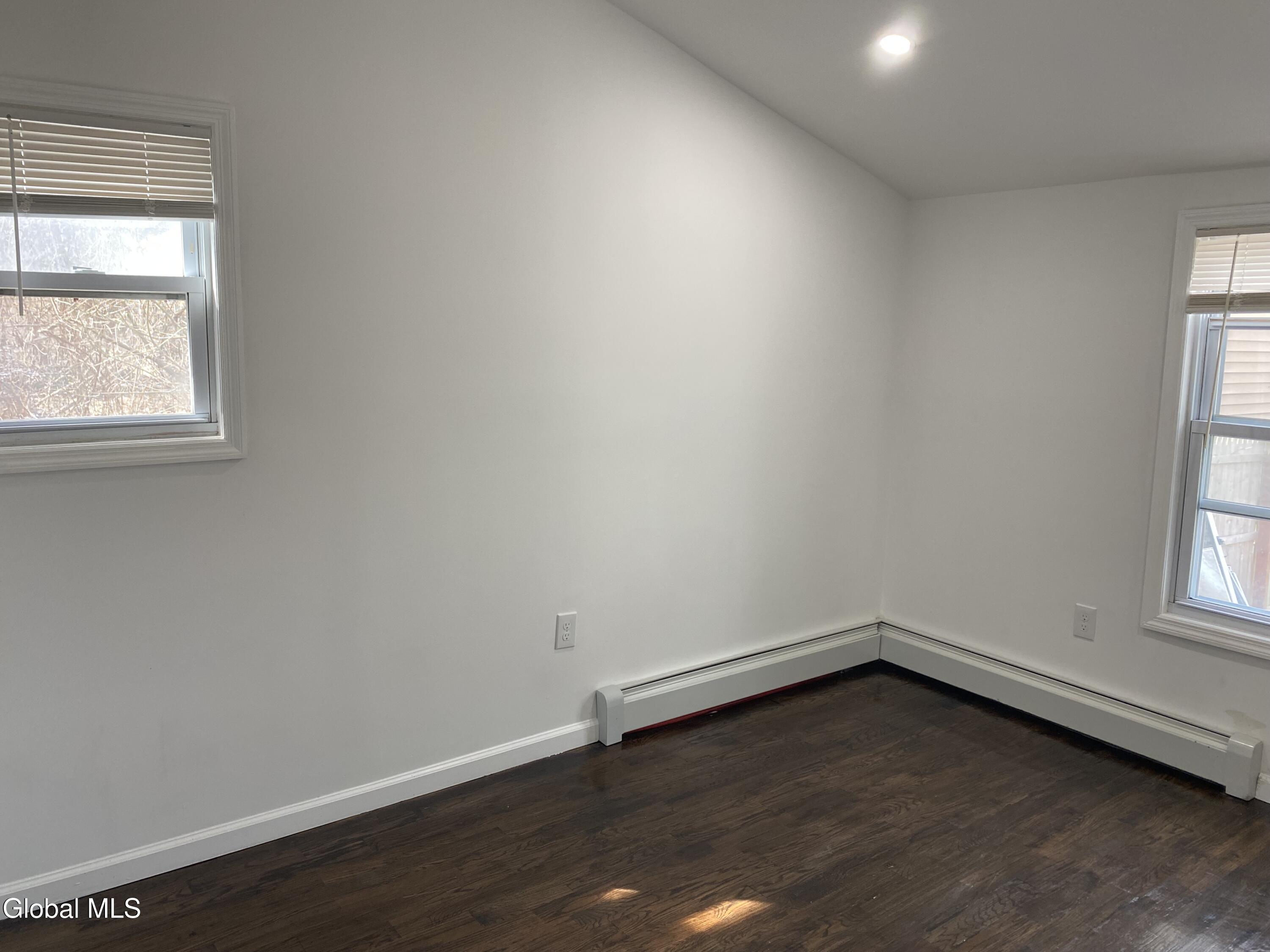 885 Yorkston Street Schenectady NY 12303