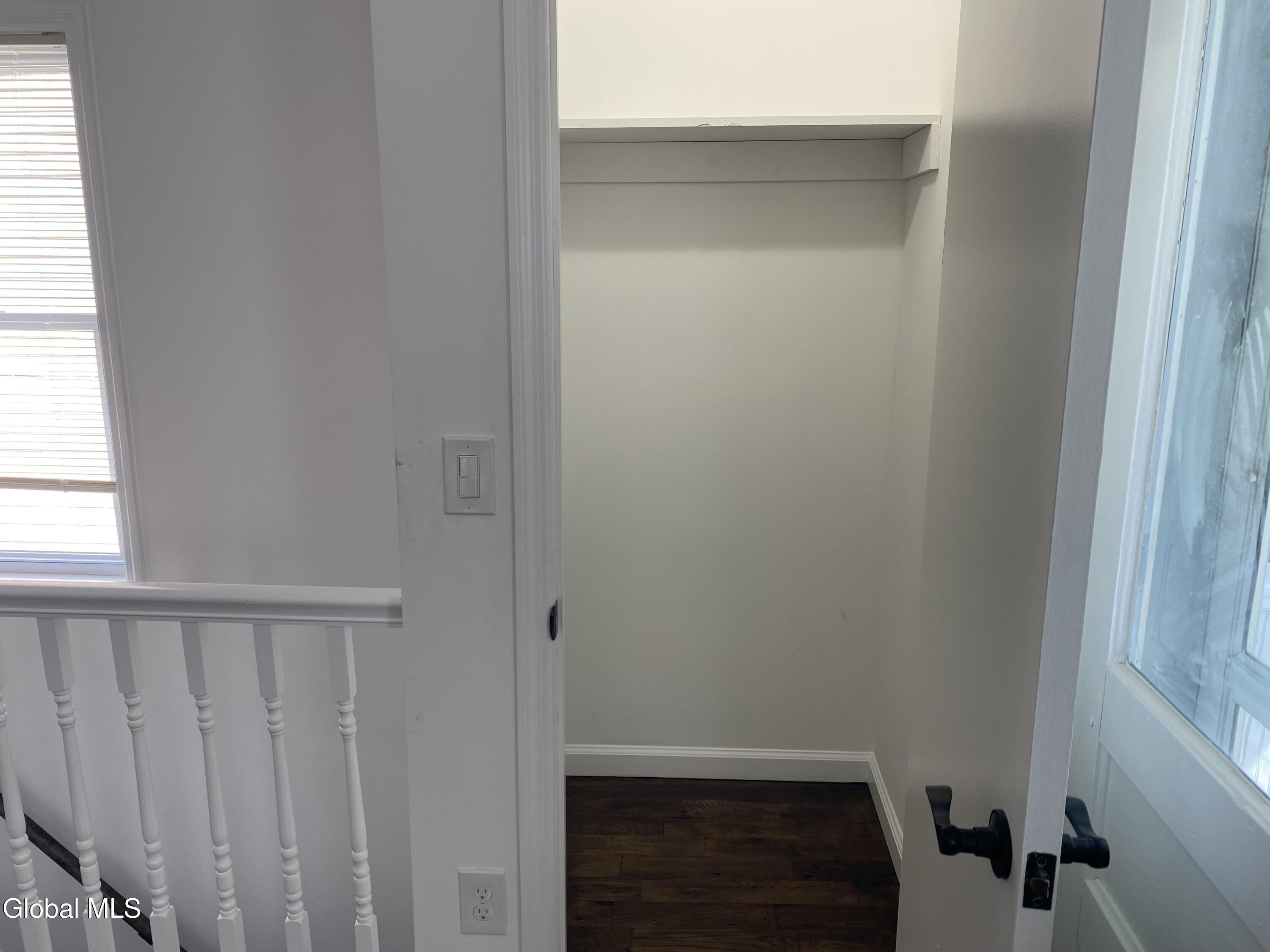 885 Yorkston Street Schenectady NY 12303