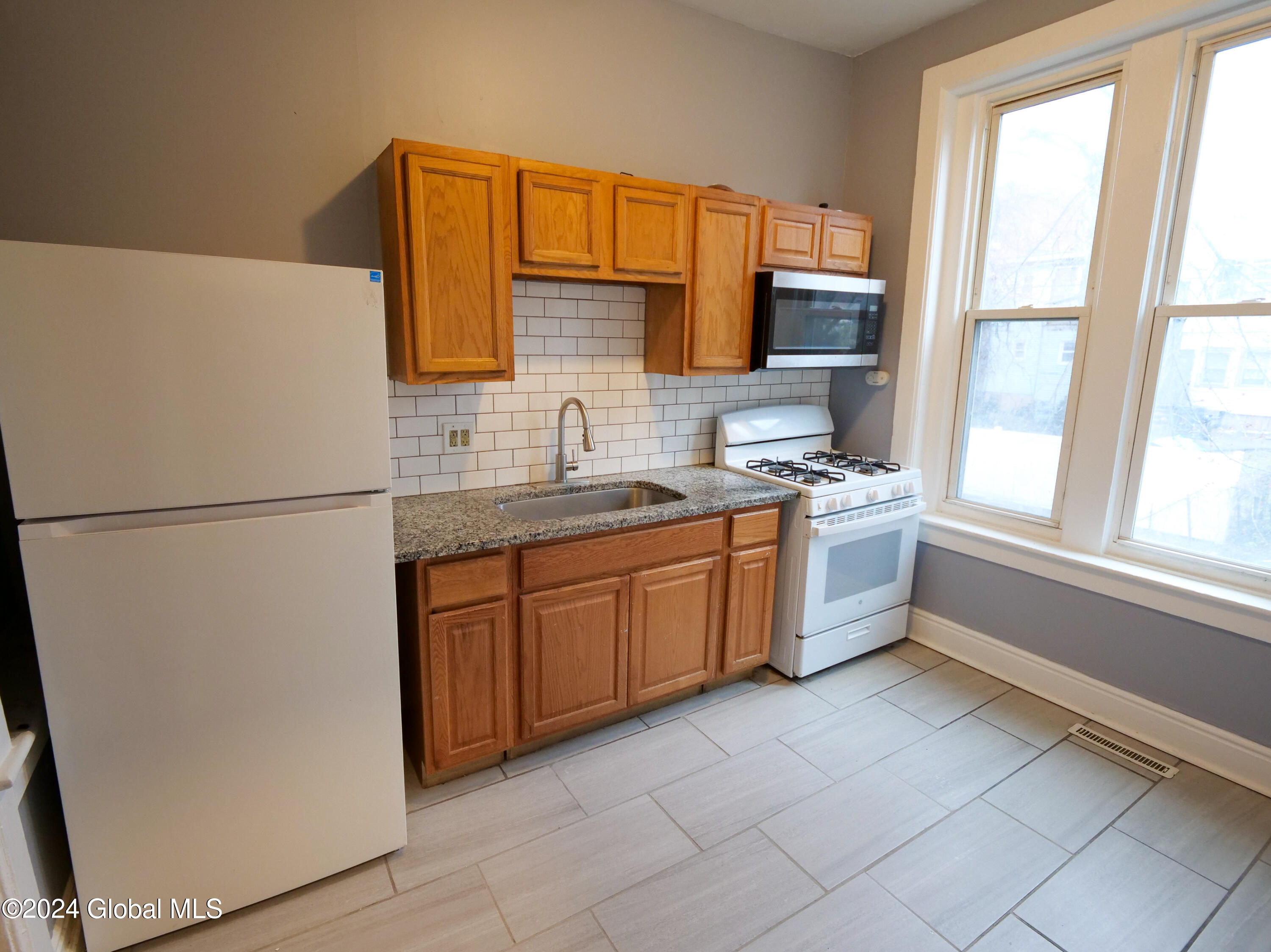 3236 6th Avenue Troy NY 12180
