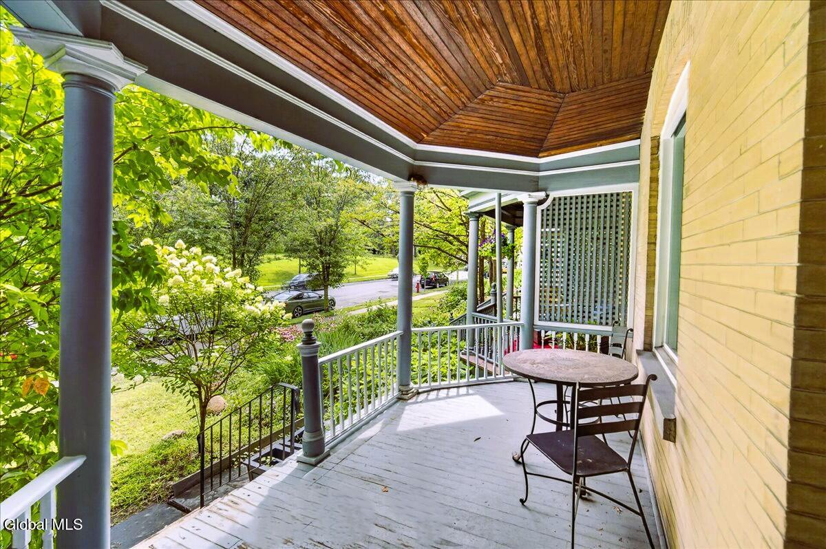 69 S Lake Avenue Albany NY 12203