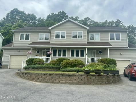 103-105 East Avenue Saratoga Springs NY 12866