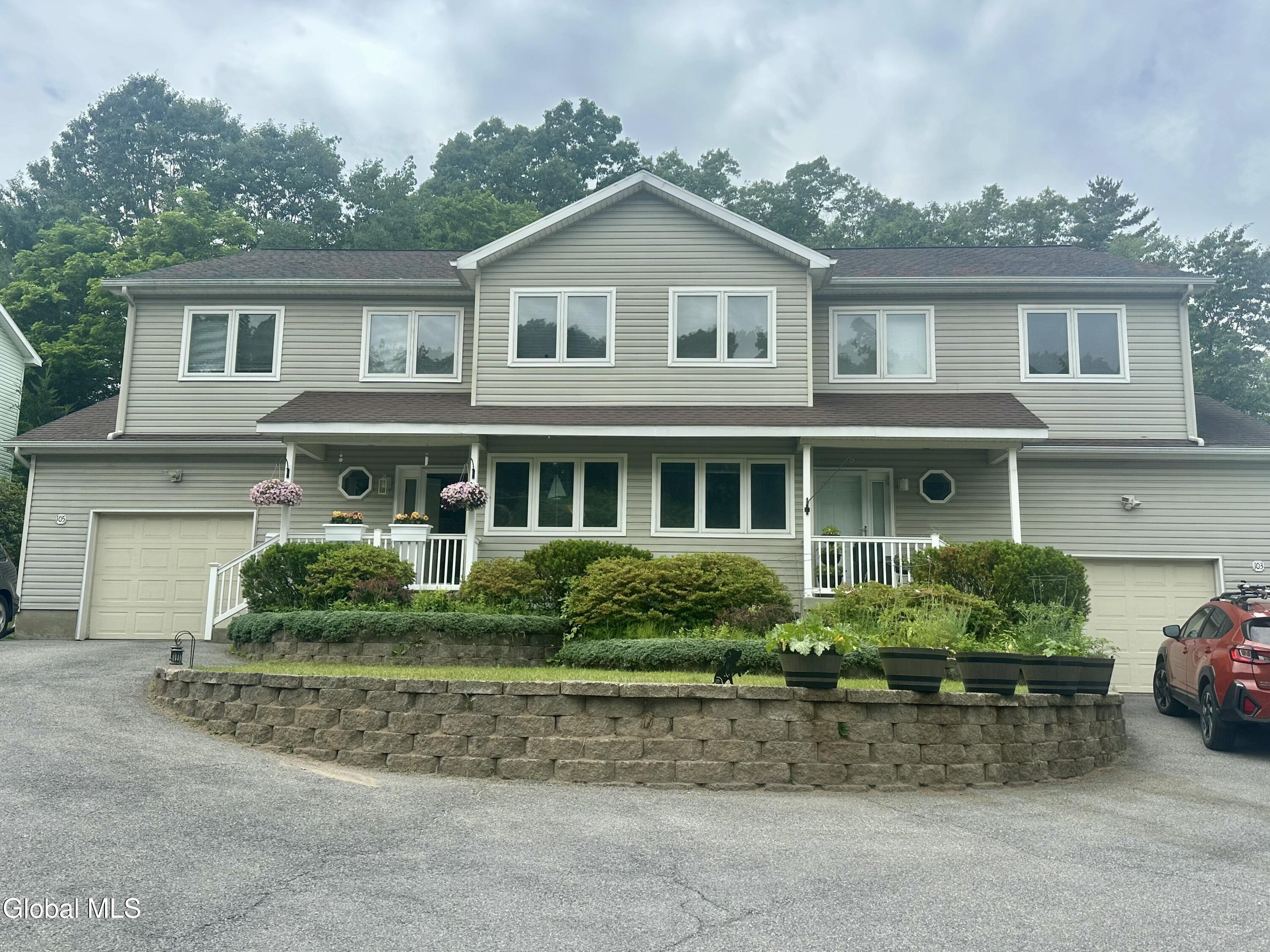 103-105 East Avenue Saratoga Springs NY 12866