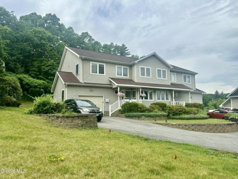 103-105 East Avenue Saratoga Springs NY 12866