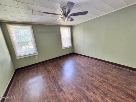 17 Mohawk Avenue Waterford NY 12188