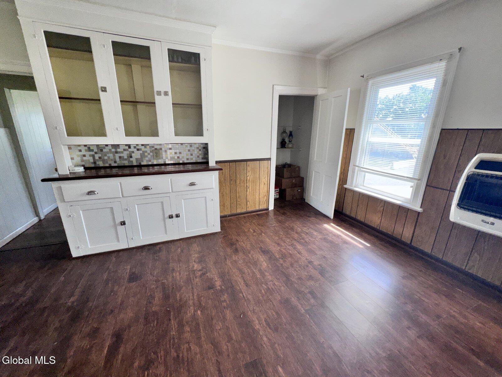 17 Mohawk Avenue Waterford NY 12188
