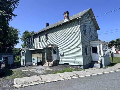 17 Mohawk Avenue Waterford NY 12188